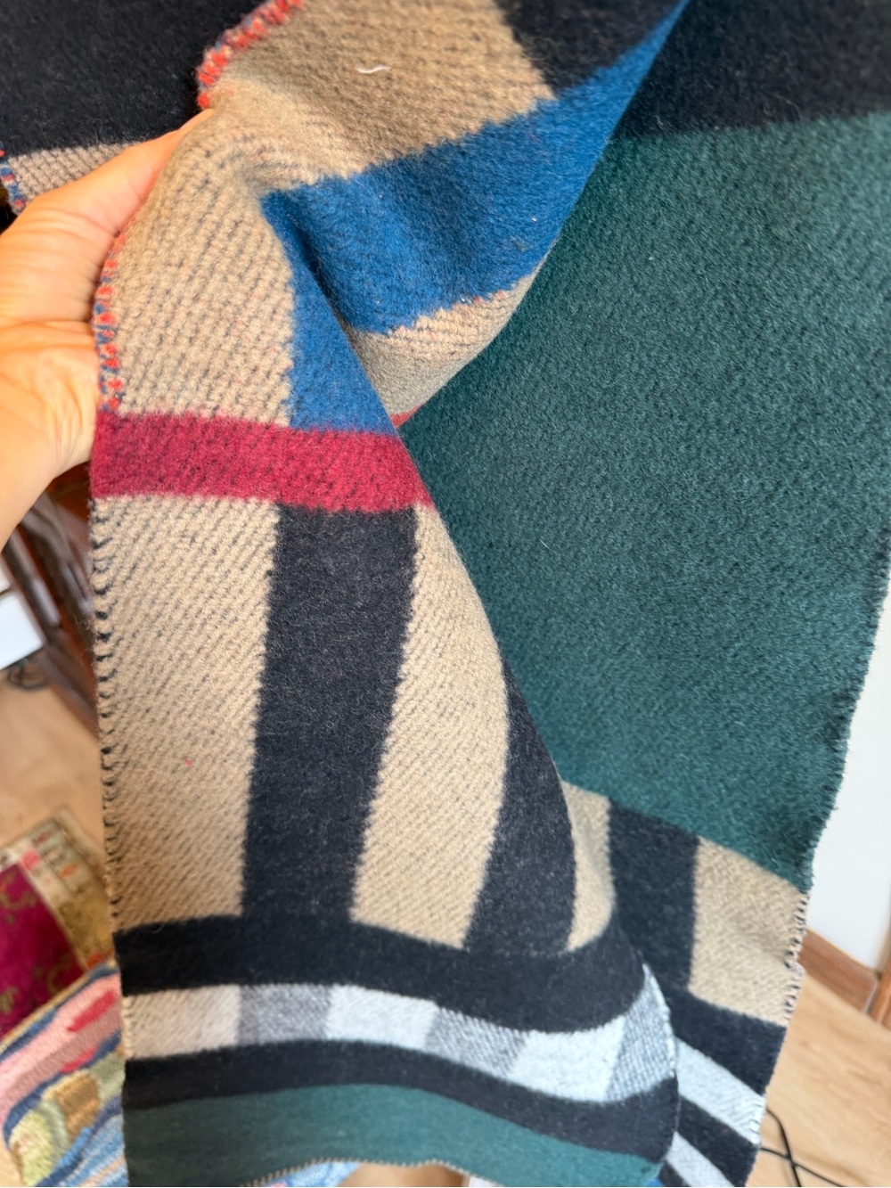 NEW Burberry Multi-Color Patterned Wool Sweater - Picture 7 of 8